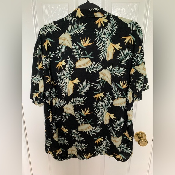 🏝️Vintage Hawaiian Print Short Sleeve Shirt🏝️ - Picture 5 of 7